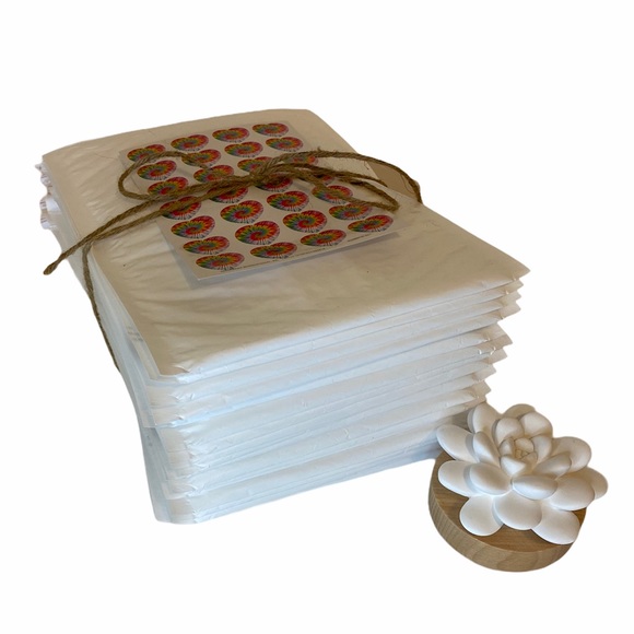 Other - 20 White bubble mailers (7”x9”)+ 28 heart …